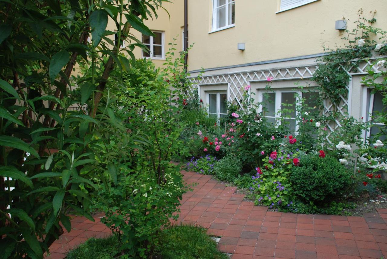 Artist Residence Schwabing München Eksteriør billede
